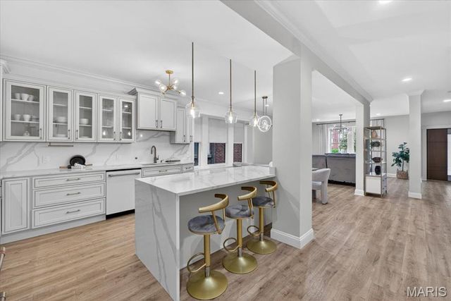 3839 Shaw Boulevard, St Louis, MO 63110