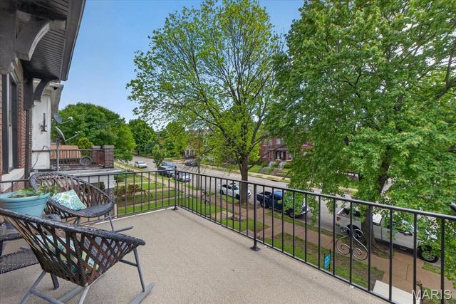 3839 Shaw Boulevard, St Louis, MO 63110