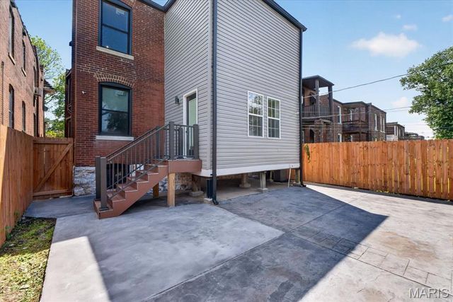 3839 Shaw Boulevard, St Louis, MO 63110
