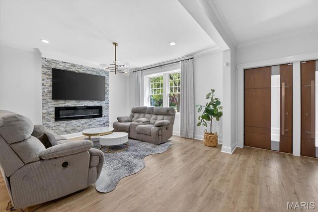 3839 Shaw Boulevard, St Louis, MO 63110