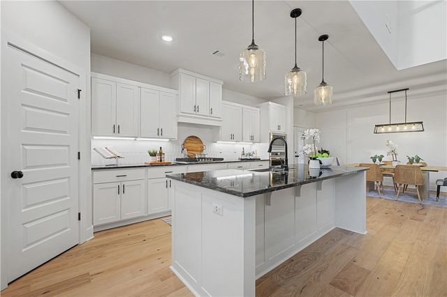 1150 Canyon Maple Street, Centerton, AR 72719