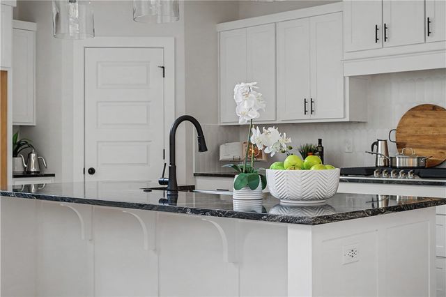 1150 Canyon Maple Street, Centerton, AR 72719