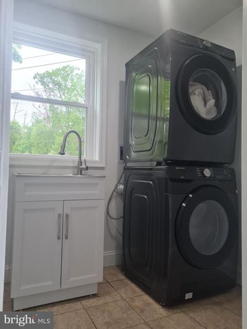 7312 GENE ST, Alexandria, VA 22315