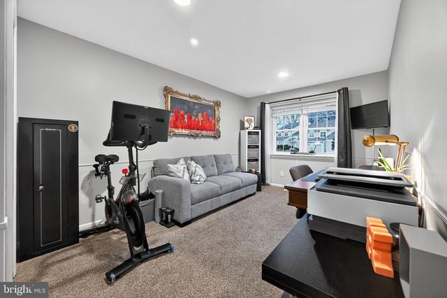 414 WHITTIER DR, Feasterville Trevose, PA 19053