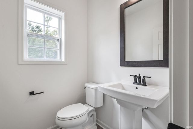 52195 Silverthorne Court, Granger, IN 46530
