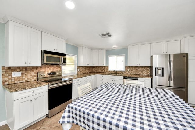 5420 August Street, Alvin, TX 77511