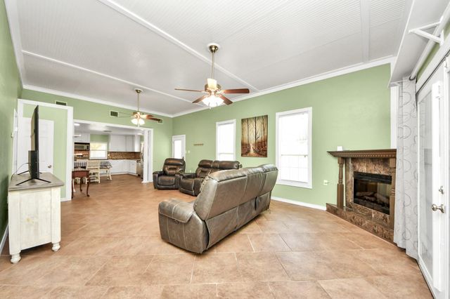 5420 August Street, Alvin, TX 77511