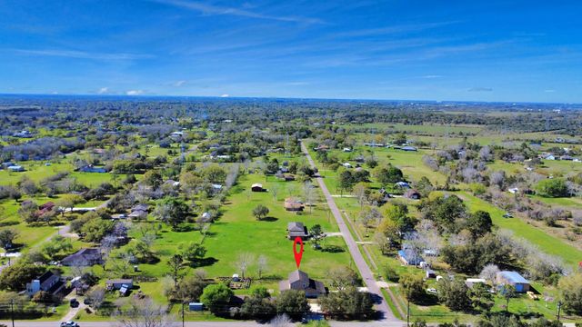 5420 August Street, Alvin, TX 77511