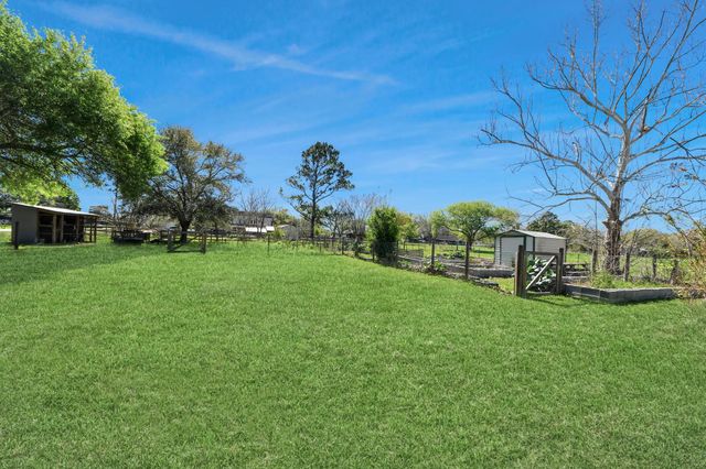 5420 August Street, Alvin, TX 77511