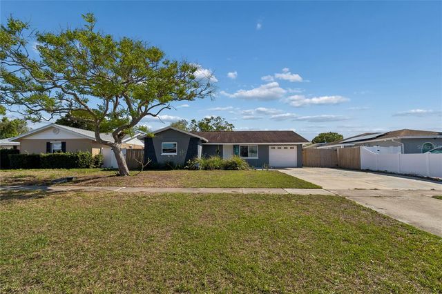 6882 62ND AVENUE N, Pinellas Park, FL 33781
