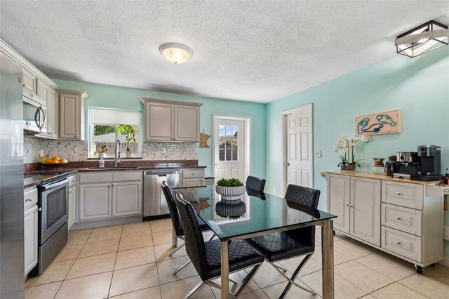 6882 62ND AVENUE N, Pinellas Park, FL 33781