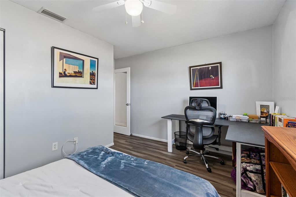 Image 19 of property listing at 6882 62ND AVENUE N, Pinellas Park, FL 33781