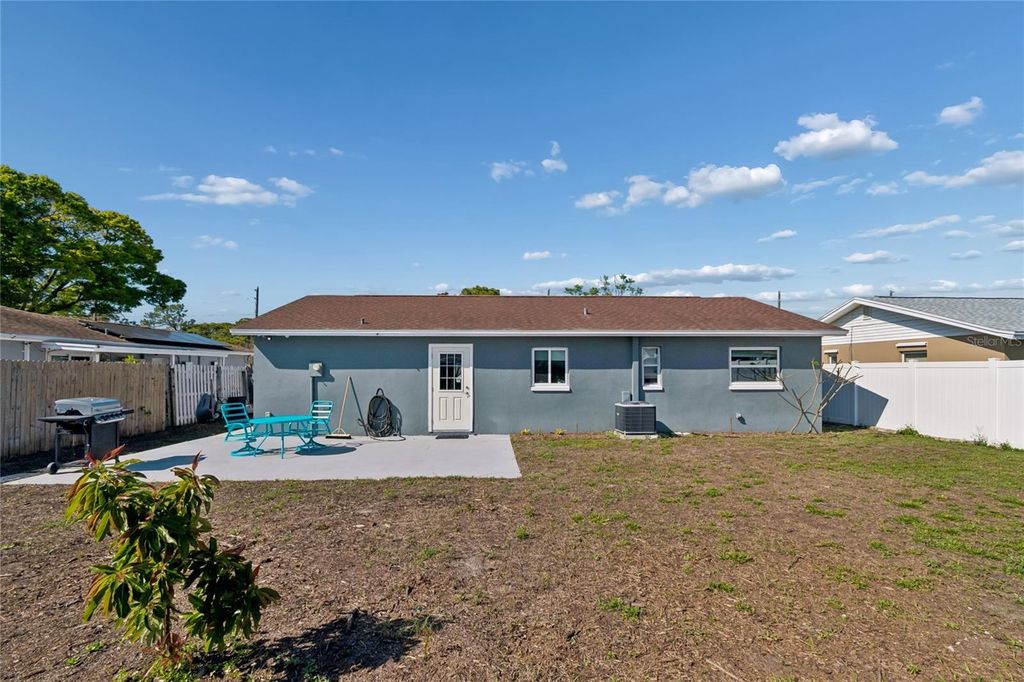 Image 22 of property listing at 6882 62ND AVENUE N, Pinellas Park, FL 33781