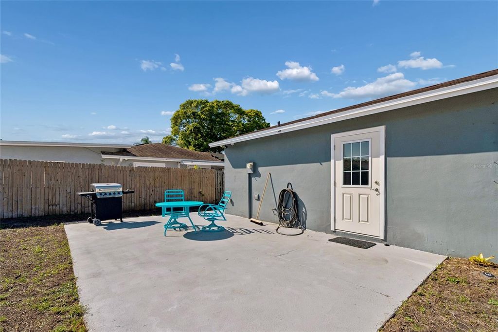 Image 26 of property listing at 6882 62ND AVENUE N, Pinellas Park, FL 33781