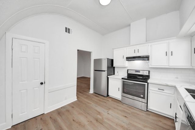 2409 Avenue K, Rosenberg, TX 77471