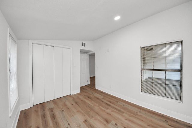 2409 Avenue K, Rosenberg, TX 77471