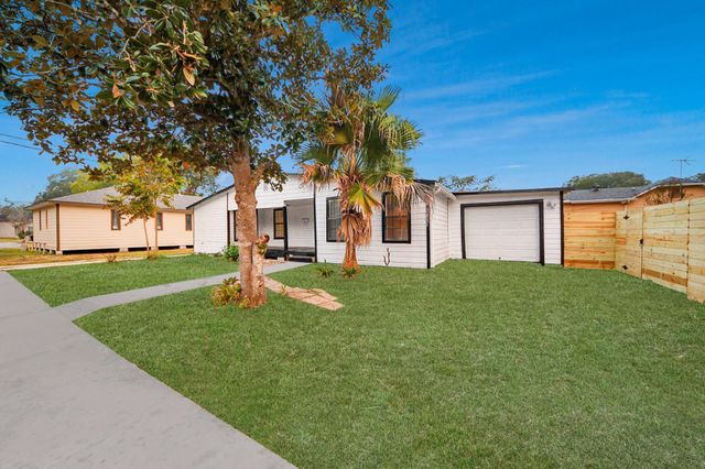 2409 Avenue K, Rosenberg, TX 77471