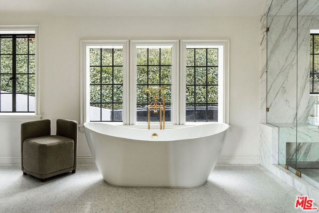 10950 Bellagio Road, Los Angeles, CA 90077