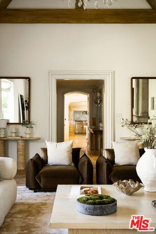 10950 Bellagio Road, Los Angeles, CA 90077