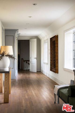 10950 Bellagio Road, Los Angeles, CA 90077