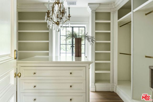 10950 Bellagio Road, Los Angeles, CA 90077