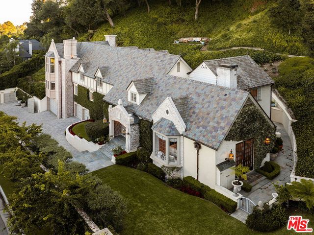 10950 Bellagio Road, Los Angeles, CA 90077