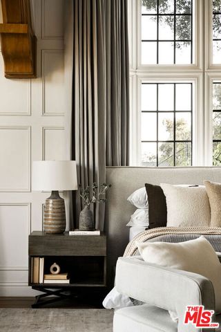 10950 Bellagio Road, Los Angeles, CA 90077