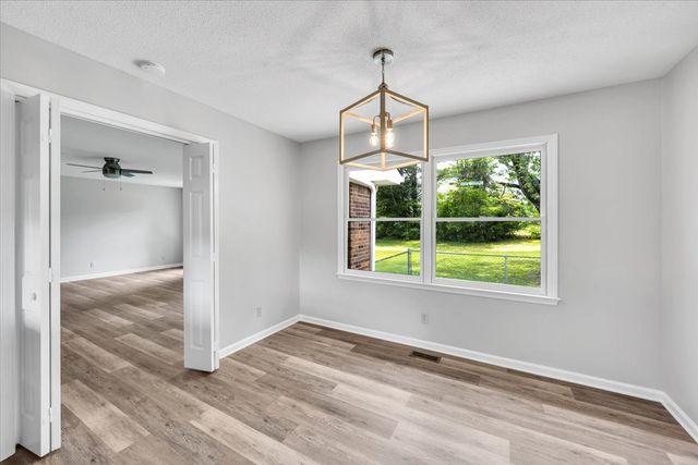 721 Turkey Creek Dr, Tullahoma, TN 37388