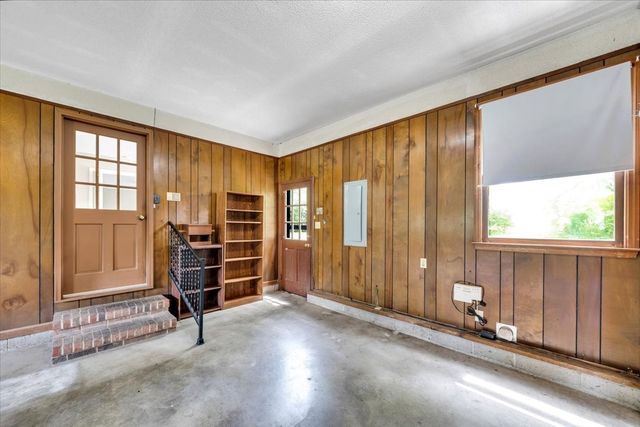721 Turkey Creek Dr, Tullahoma, TN 37388
