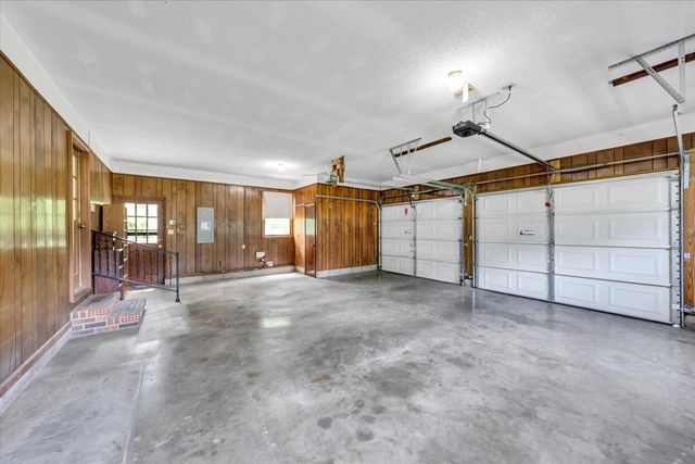 721 Turkey Creek Dr, Tullahoma, TN 37388