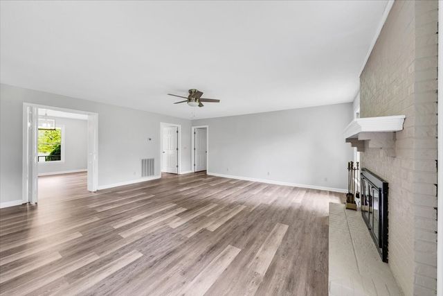 721 Turkey Creek Dr, Tullahoma, TN 37388