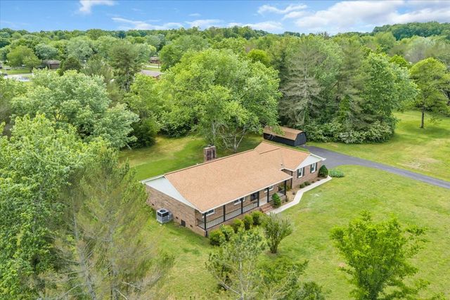 721 Turkey Creek Dr, Tullahoma, TN 37388