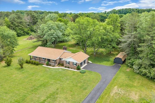 721 Turkey Creek Dr, Tullahoma, TN 37388