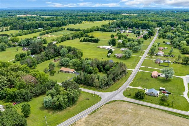 721 Turkey Creek Dr, Tullahoma, TN 37388
