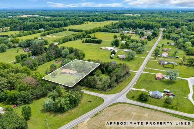 721 Turkey Creek Dr, Tullahoma, TN 37388