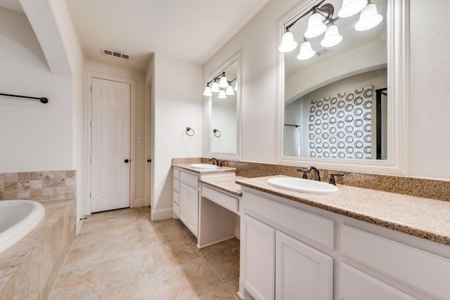 112 Lavaca Drive, Irving, TX 75039