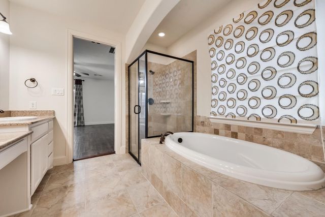 112 Lavaca Drive, Irving, TX 75039