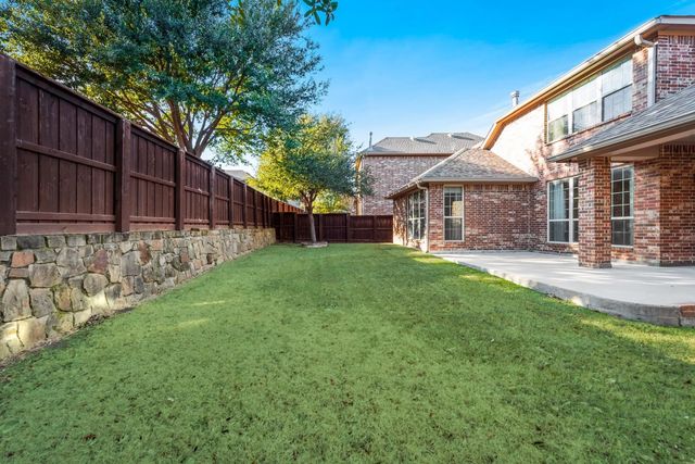 112 Lavaca Drive, Irving, TX 75039