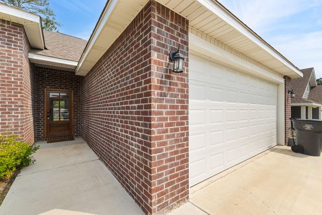 47 E Andover, Hattiesburg, MS 39402