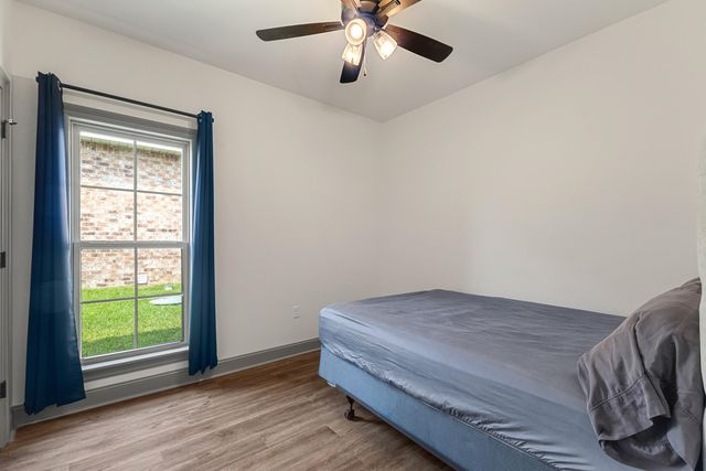 47 E Andover, Hattiesburg, MS 39402