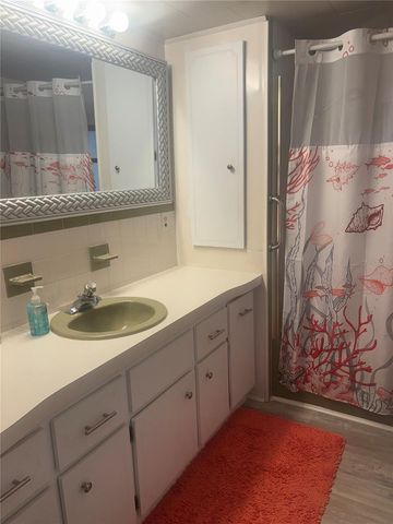 105 FREEDOM COURT 30, Palm Harbor, FL 34684