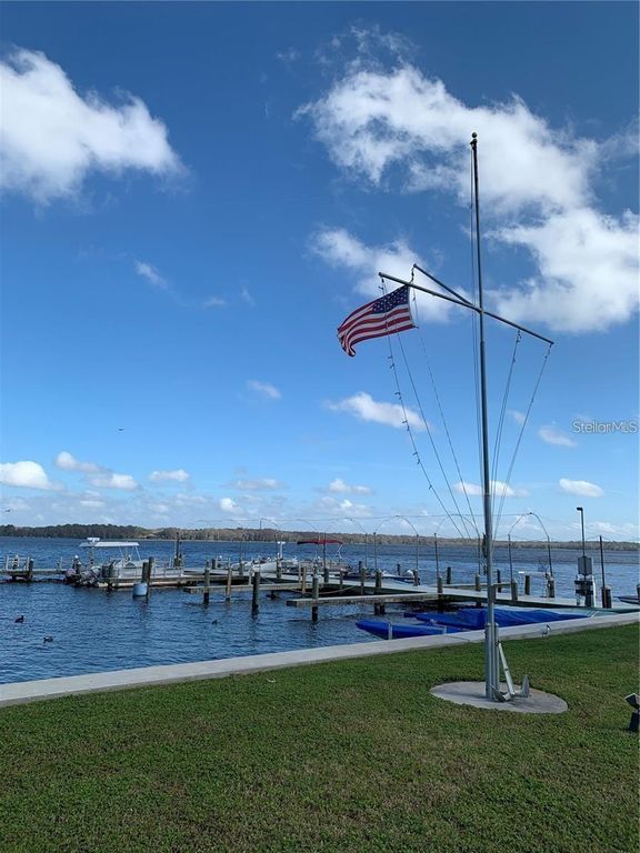 Image 23 of property listing at 105 FREEDOM COURT 30, Palm Harbor, FL 34684