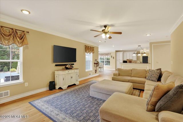 14 Nicholas Avenue, Monroe, NJ 08831