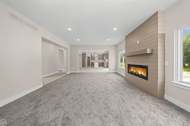 6509 Jamie Lane, Grand Blanc, MI 48439