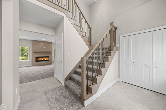 6509 Jamie Lane, Grand Blanc, MI 48439