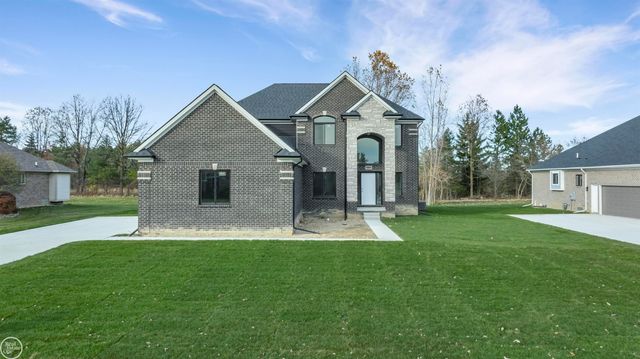 6509 Jamie Lane, Grand Blanc, MI 48439
