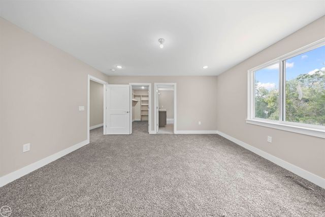 6509 Jamie Lane, Grand Blanc, MI 48439