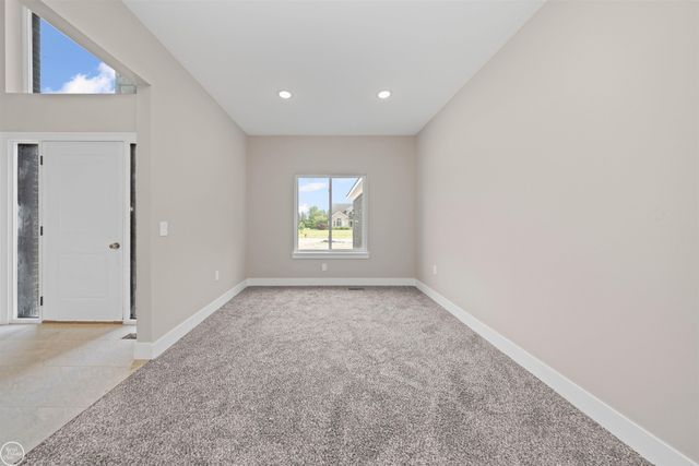 6509 Jamie Lane, Grand Blanc, MI 48439