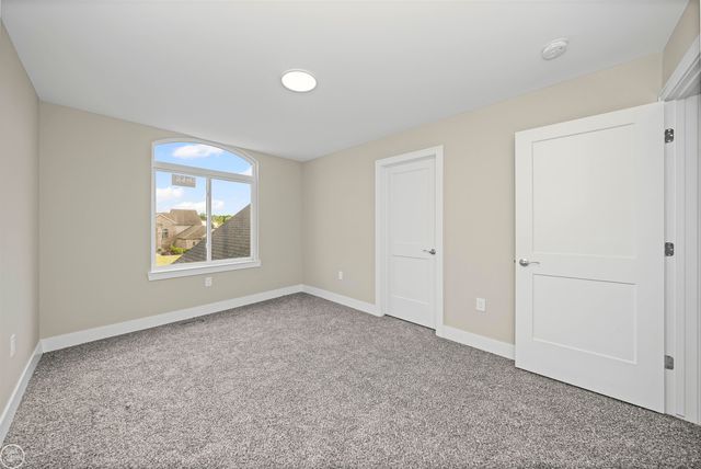 6509 Jamie Lane, Grand Blanc, MI 48439