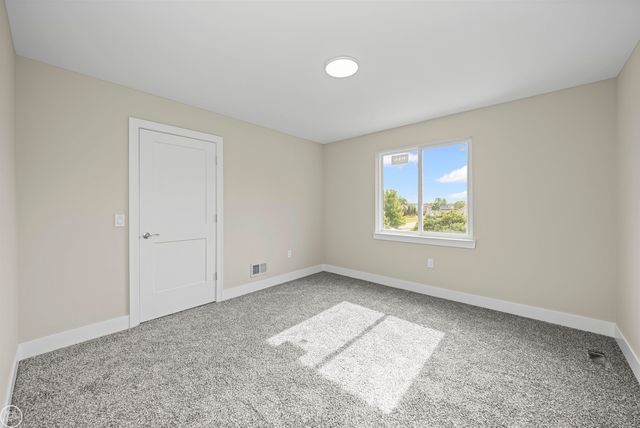 6509 Jamie Lane, Grand Blanc, MI 48439